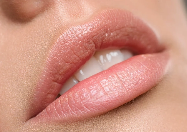 Semi-permanent lips